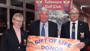 Read more about the article Lung transplant recipient’s special recognition at local golf club