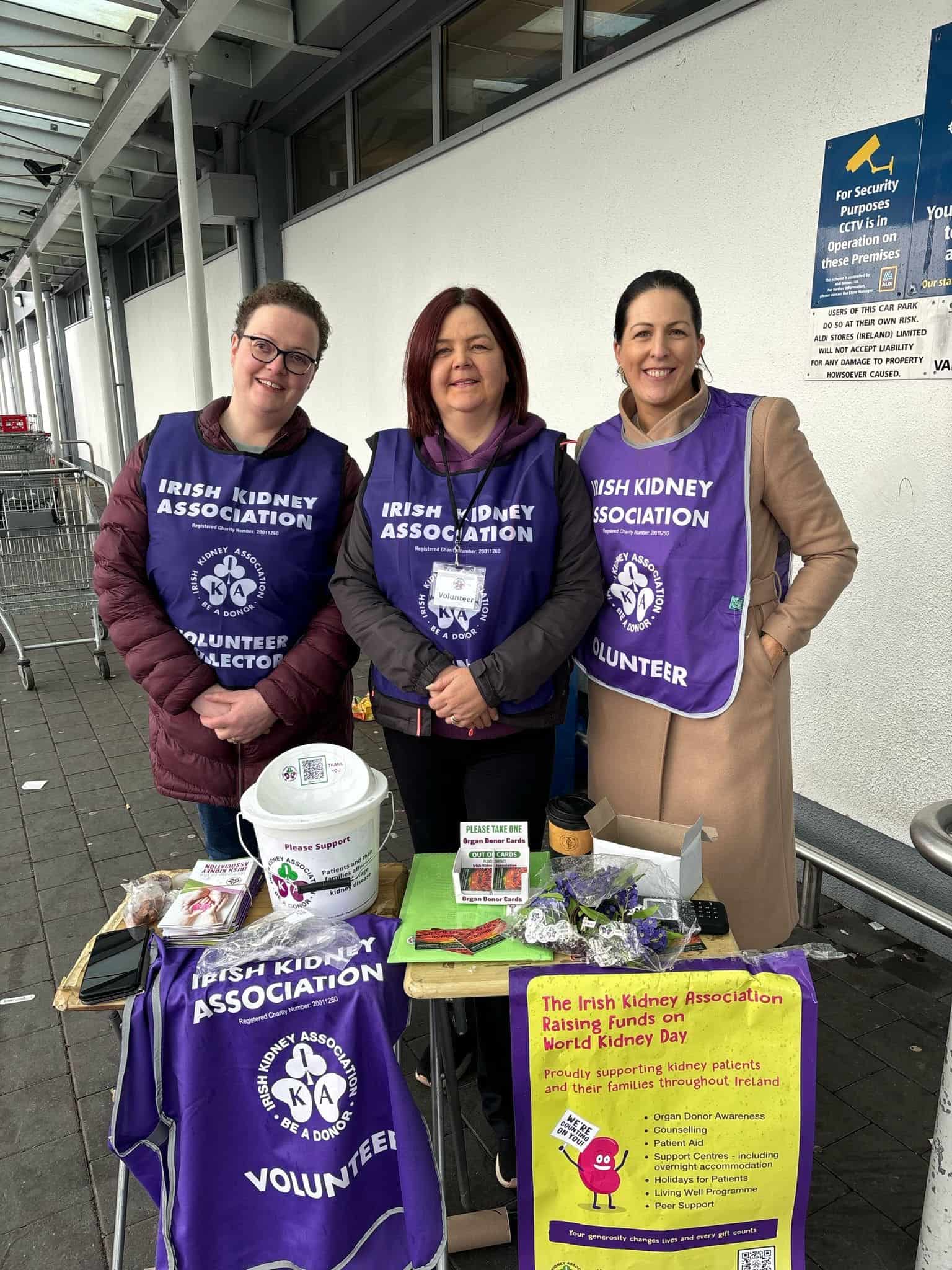 Irish Kidney Association volunteers at fundraising event in Ireland.